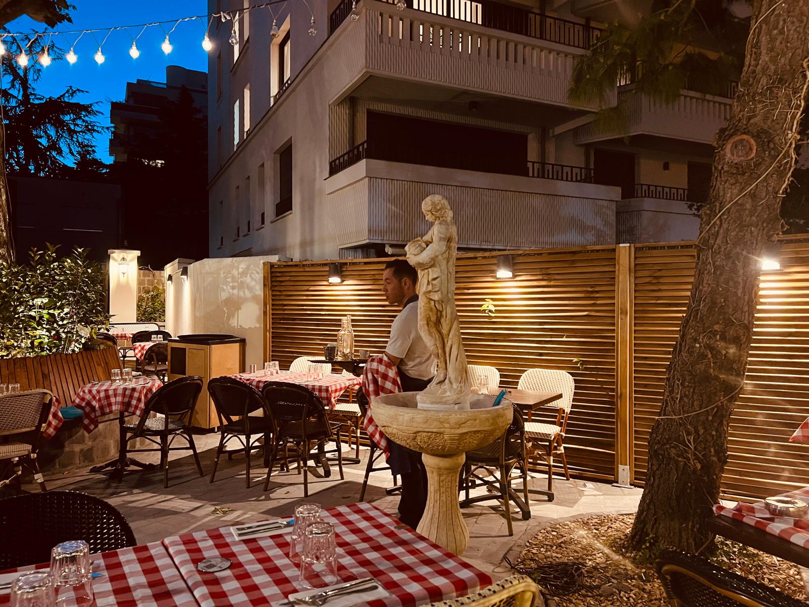 Terrasse Le Nouveau Paris